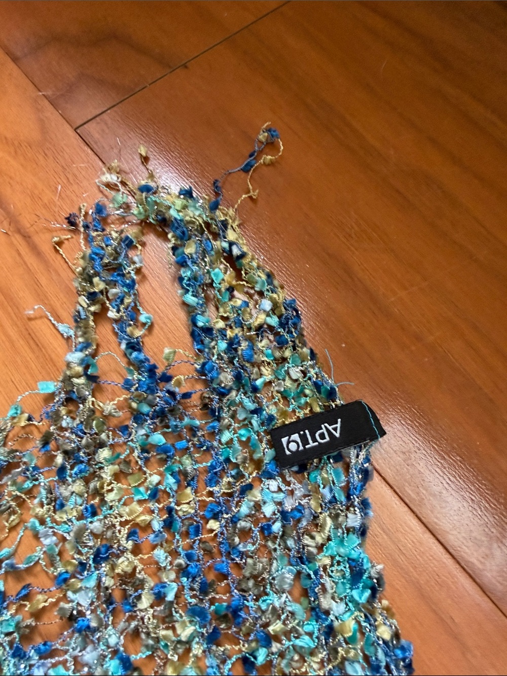 Scarves & Wraps - Picture 3 of 3